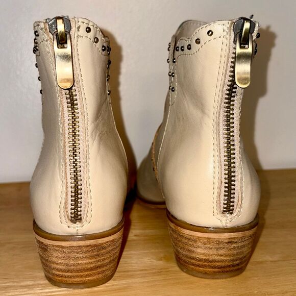Nine West Leather Cream Ankle Boots with Micro Studs size 6M - Picture 6 of 9